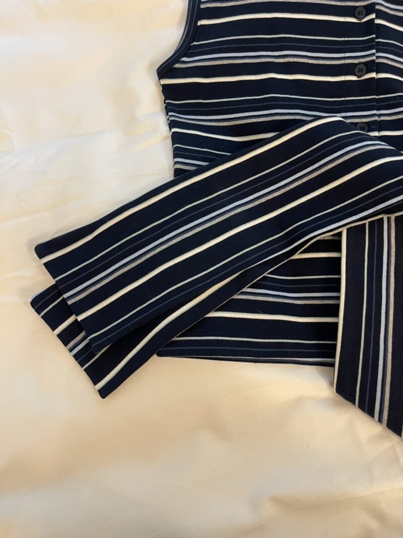 Stripe Chic 綁帶條紋無袖襯衫