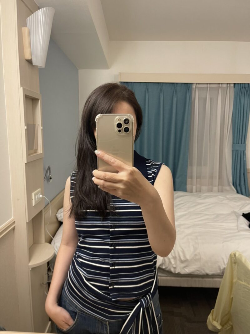 Stripe Chic 綁帶條紋無袖襯衫