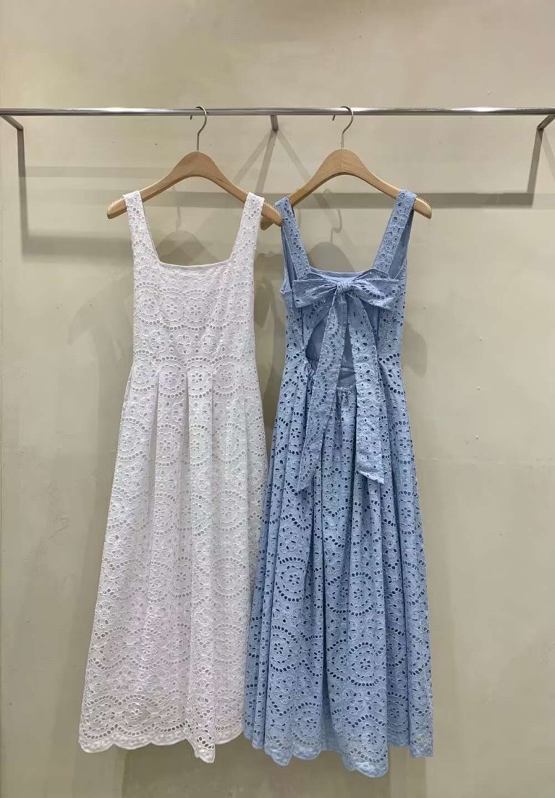 露背蝴蝶結綁帶洋裝