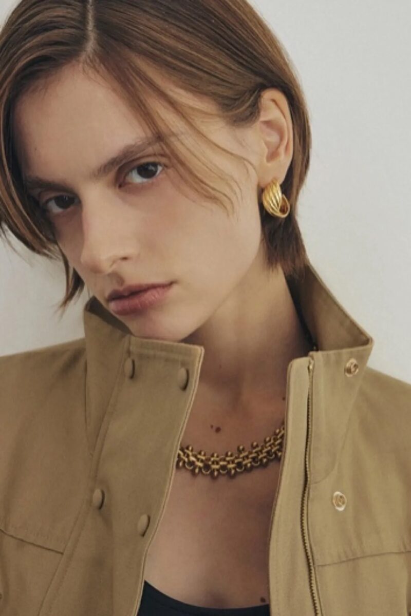 ELBORN 立領縮腰外套 (3) ELBORN 立領縮腰外套|杏 (現貨1)