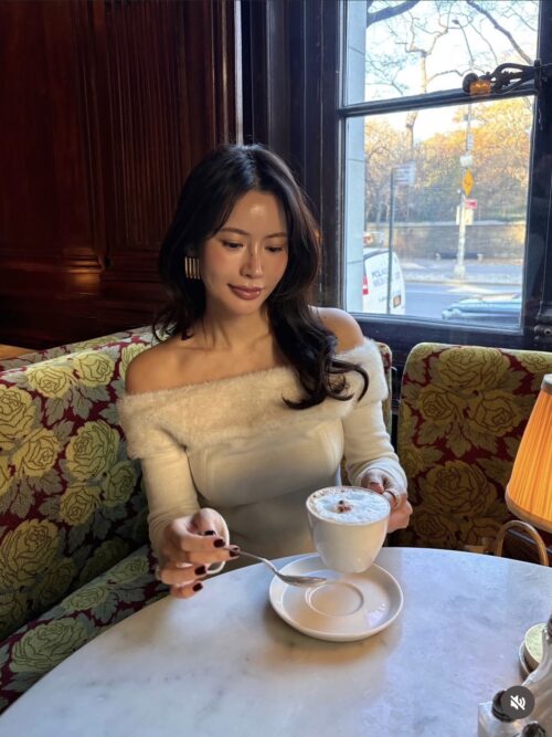 ELBORN 一字毛領上衣｜米白