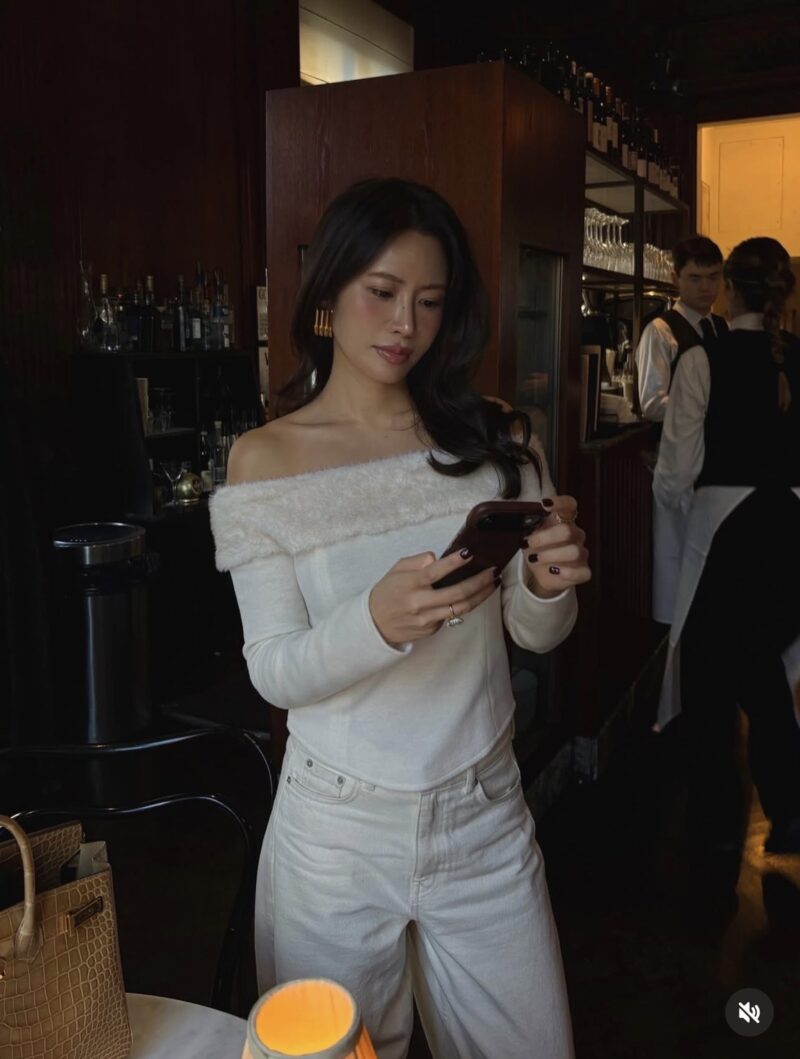 ELBORN 一字毛領上衣｜米白