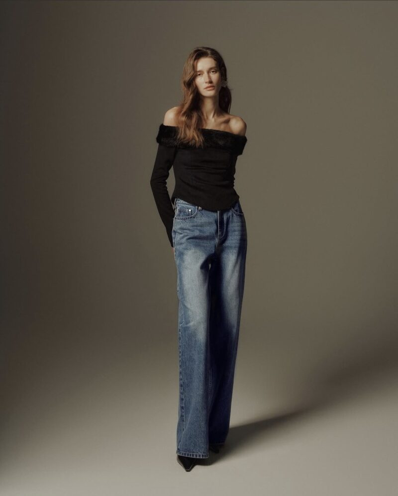 ELBORN 一字毛領上衣｜黑