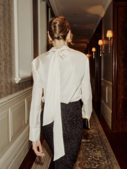 ELBORN 緞光垂領飄帶襯衫｜奶油白