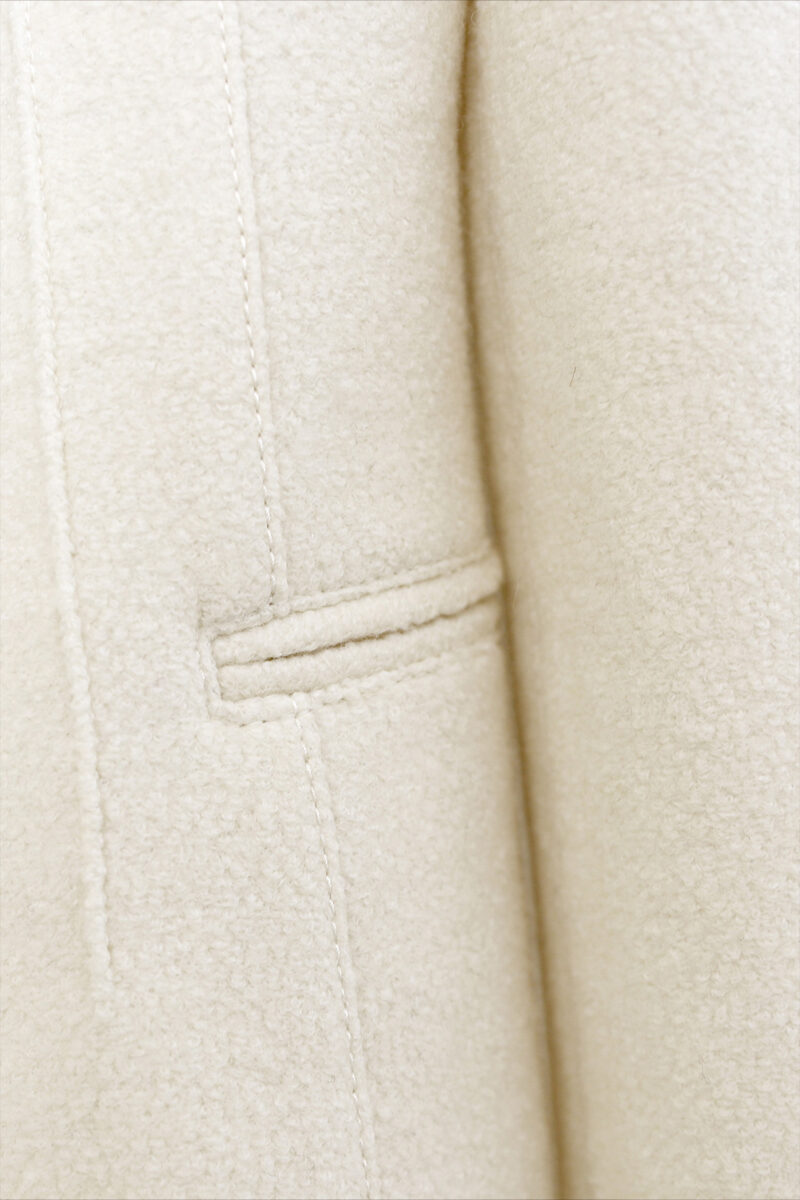 ELBORN 柔絨領羊毛收腰外套｜米白