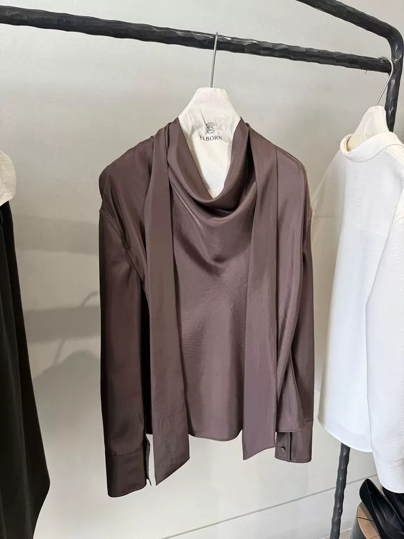 ELBORN 緞光垂領飄帶襯衫｜咖