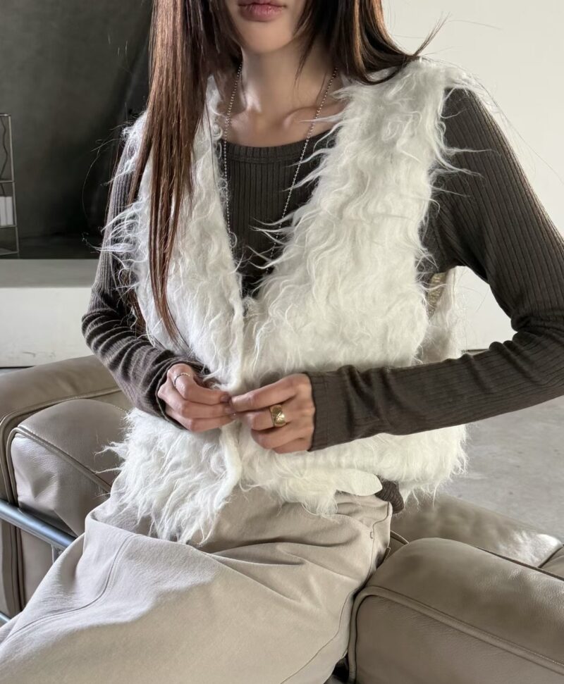 柔軟長捲毛羊毛混紡背心