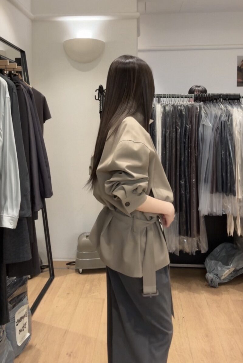 立領腰帶中短版風衣外套