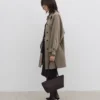 MONOHA 微A字中長版風衣外套 (2) MONOHA 微A字中長版風衣外套